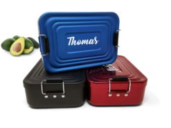 Produktbild-Lunchbox-mit-Gravur-Aluminium-blau-rot-schwarz